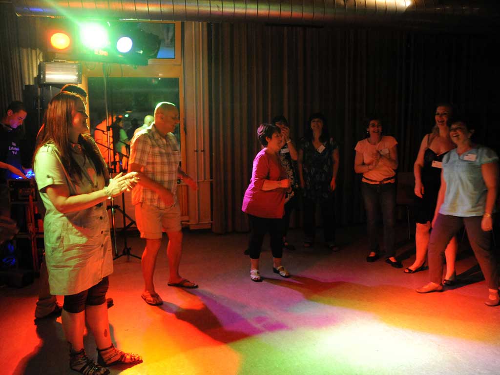 ... encore on dance ...