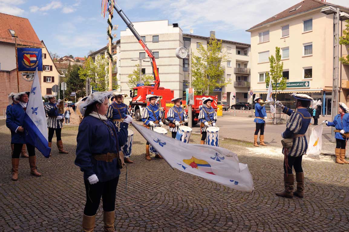 Einmarsch auf den Waisenhausplatz
