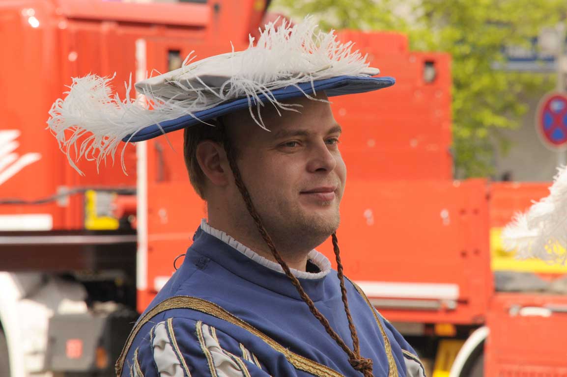 Einmarsch auf den Waisenhausplatz