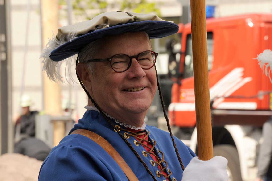 Einmarsch auf den Waisenhausplatz