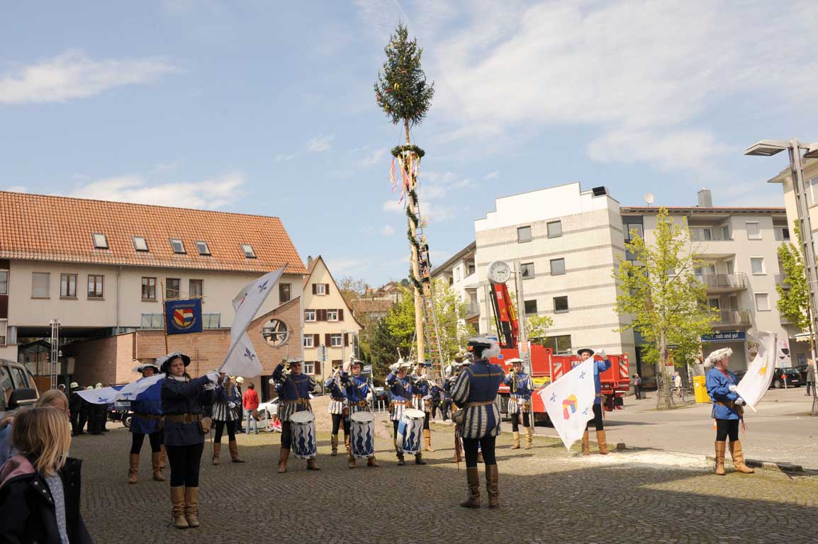 Einmarsch auf den Waisenhausplatz